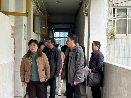学部领导深入教学一线
