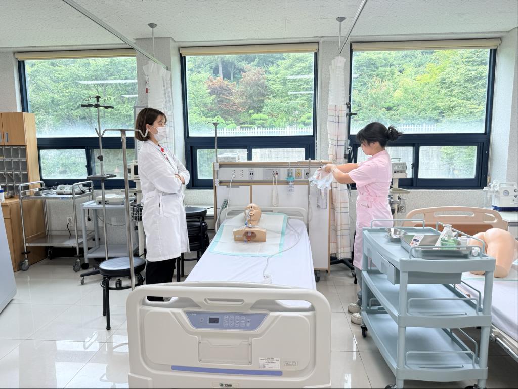 木浦科学大学李镐均总长接见了研修实习