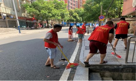 结合在职党员每个季度进社区开展志愿澳